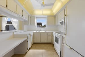 2950 SE Ocean Boulevard 10-6, Stuart, FL 34996 Sold 07/15/24