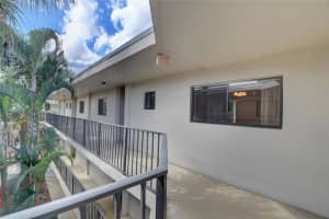5370 Las Verdes Cir 317, Delray Beach, FL 33484 Sold 03/01/24