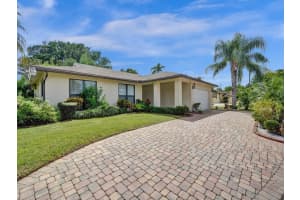4614 Norfolk Island Pine Dr, Tamarac, FL 33319 Sold 12/28/23