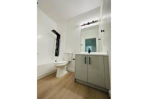 2900 SE 17th Ave 101, Homestead, FL 33035 Sold 12/01/23