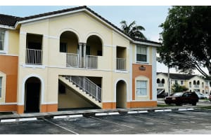 2900 SE 17th Ave 101, Homestead, FL 33035 Sold 12/01/23