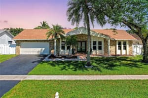 1102 NW 133rd Ave, Sunrise, FL 33323 Sold 12/04/23