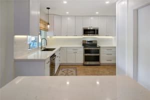 1102 NW 133rd Ave, Sunrise, FL 33323 Sold 12/04/23