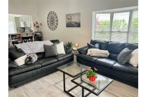 1120 SW 111th Ter, Davie, FL 33324 Sold 12/11/23