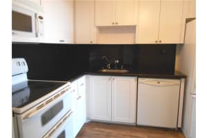 2781 Taft St 405, Hollywood, FL 33020 Sold 11/16/23