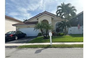 12156 NW 34th St, Sunrise, FL 33323 Sold 12/08/23