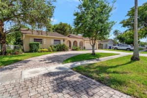 5052 SW 87th Ter, Cooper City, FL 33328 Sold 03/11/24
