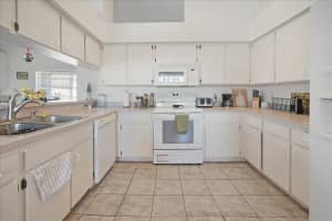 610 Loma Bonita Dr, Davenport, FL 33837, Sold 12/14/23