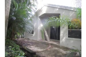 6074 Rossmoor Lakes Ct, Boynton Beach, FL 33437 Sold 01/22/24