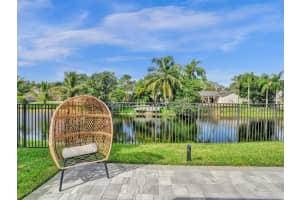 10175 Grove Ln, Cooper City, FL 33328 Sold 01/02/24