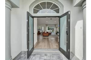 10175 Grove Ln, Cooper City, FL 33328 Sold 01/02/24