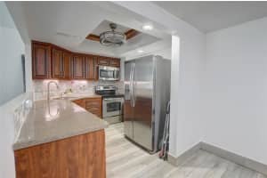 55 SW 2nd Ave 104 g, Boca Raton, FL 33432, Sold 11/17/23