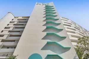 2840 N Ocean Blvd 408, Fort Lauderdale, FL 33308 Sold 01/25/24