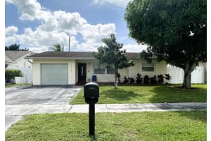 3270 SW 2nd Ct, Deerfield Beach, FL 33442 Sold 04/23/24