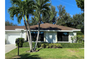 9885 Papaya Tree Trail B, Boynton Beach, FL 33436 Sold 03/08/24