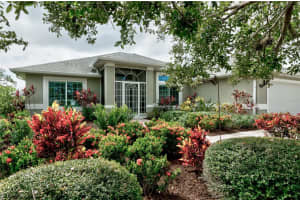 5760 Riverboat Cr SW, Vero Beach, FL 32968 Sold 02/16/24