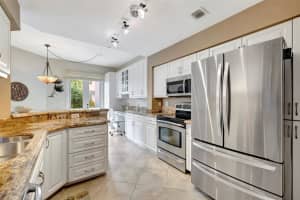 1900 Oceanwalk Ln 123, Pompano Beach, FL 33062 Sold 01/16/24