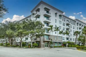 2421 NE 65th St 312, Fort Lauderdale, FL 33308 Sold 12/22/23