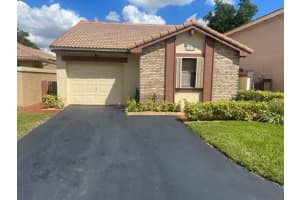 6245 NW 175th Ter, Miami Gardens, FL 33015 Sold 04/19/24