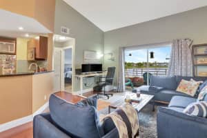 3425 NW 44th St 207, Oakland Park, FL 33309 Sold 11/27/23