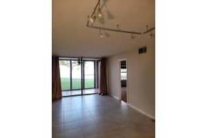 202 Lake Pointe Dr 108, Oakland Park, FL 33309 Sold 11/14/23