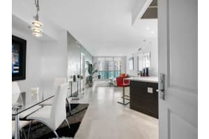 350 SE 2nd St 2850, Fort Lauderdale, FL 33301 Sold 12/11/23