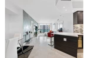 350 SE 2nd St 2850, Fort Lauderdale, FL 33301 Sold 12/11/23