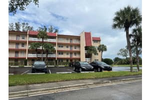1055 Country Club Dr 409, Margate, FL 33063 Sold 05/10/24