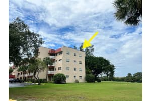 1055 Country Club Dr 409, Margate, FL 33063 Sold 05/10/24