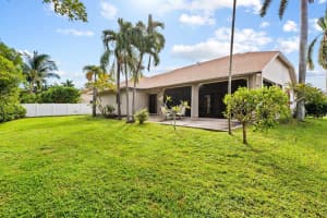 48 Harbour Dr, Ocean Ridge, FL 33435 Sold 04/01/24