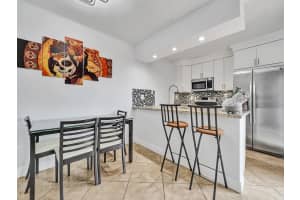 11887 SW 13th Ct 11887, Davie, FL 33325 Sold 12/05/23