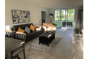 9300 N Hollybrook Lake Dr 205, Pembroke Pines, FL 33025 Sold 06/28/24