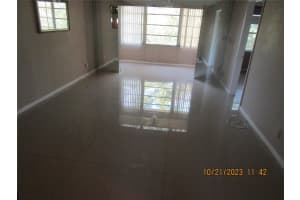 9370 Sunrise Lakes Blvd 310, Sunrise, FL 33322 Sold 12/06/24