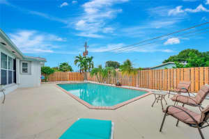 11331 NW 32nd Pl, Sunrise, FL 33323 Sold 12/15/23