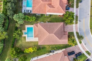 8202 NW 110th Ln, Parkland, FL 33076 Sold 01/12/24