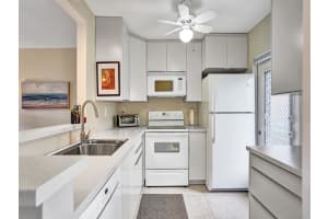 4299 NW 16th St 101, Lauderhill, FL 33313 Sold 12/29/23