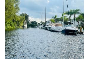 6249 Bay Club Dr 2, Fort Lauderdale, FL 33308 Sold 12/15/23