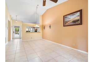 3086 S Oakland Forest Dr, Oakland Park, FL 33309 Sold 03/27/24