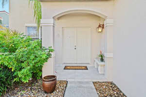 164 E Bayridge Dr, Weston, FL 33326 Sold 12/28/23