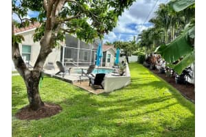 13 Meadows Park Ln, Boynton Beach, FL 33436 Sold 12/15/23