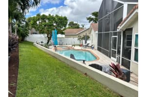 13 Meadows Park Ln, Boynton Beach, FL 33436 Sold 12/15/23