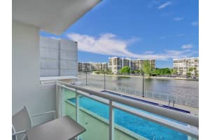 3000 S Ocean Dr 204, Hollywood, FL 33019 Sold 05/17/24