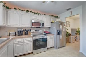 2280 W Discovery Cir W 2280, Deerfield Beach, FL 33442 Sold 01/30/24