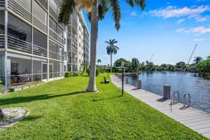 3010 NE 16th Ave 105, Oakland Park, FL 33334 Sold 01/15/24