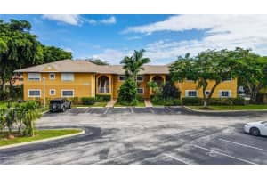 811 SE 4th Ave 202, Dania Beach, FL 33004 Sold 03/18/24