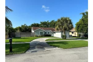 9232 Edgemont Ln, Boca Raton, FL 33434 Sold 01/19/24