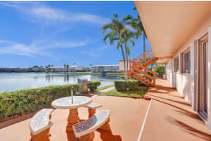 925 SW 11th Ave 7J, Hallandale Beach, FL 33009 Sold 01/15/24