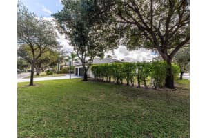 10668 NW 69th St, Parkland, FL 33076 Sold 01/25/24