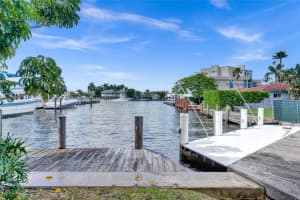 2517 NE 32nd Ave, Fort Lauderdale, FL 33305 Sold 03/13/24