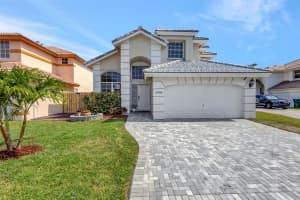 6944 NW 26th St, Margate, FL 33063 Sold 12/29/23